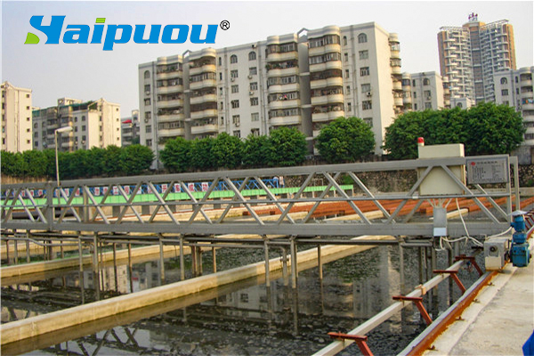 桁車(chē)式刮泥機